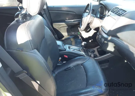 2018 Dodge Journey Crossroad Awd z USA, uszkodzony, nr VIN 3C4PDDGG2JT422076